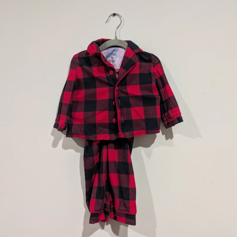🎄 Simple Joys by Carter’s Red Buffalo Plaid Pajamas (12M)‎